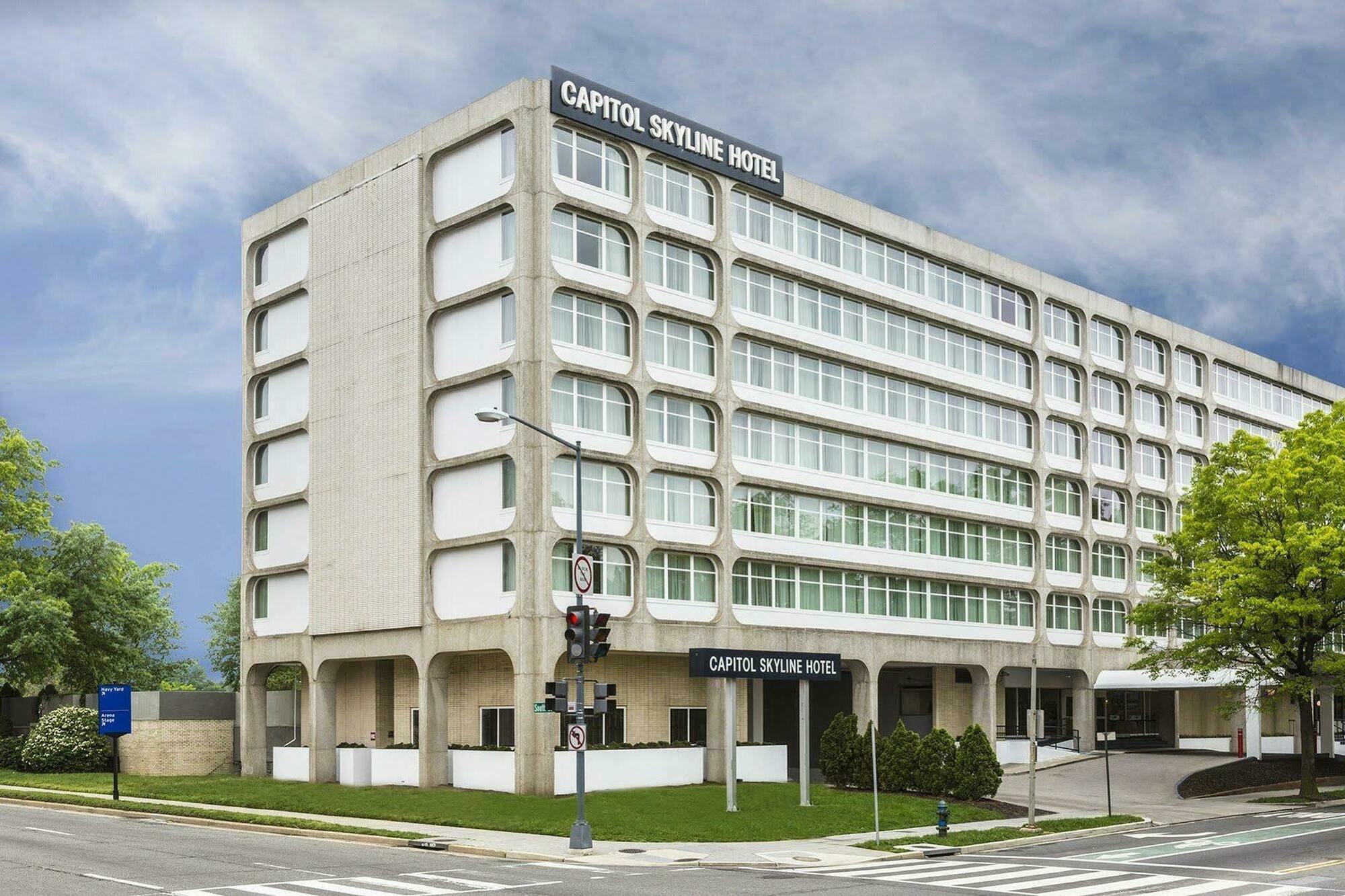 Capitol Skyline Hotel Washington Exterior photo